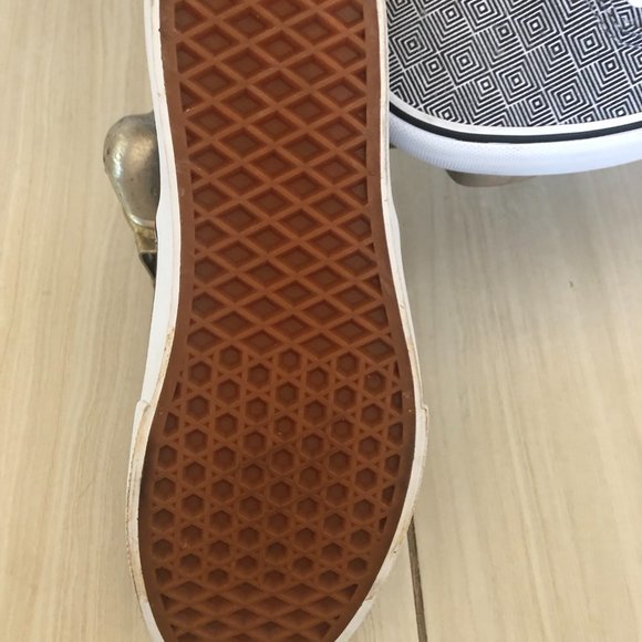 New lace up Vans - Picture 4 of 5